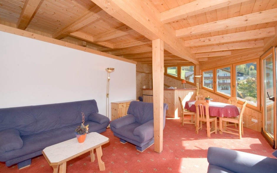 Comfortable facilities and phenomenal view of the surrounding alpine scenery