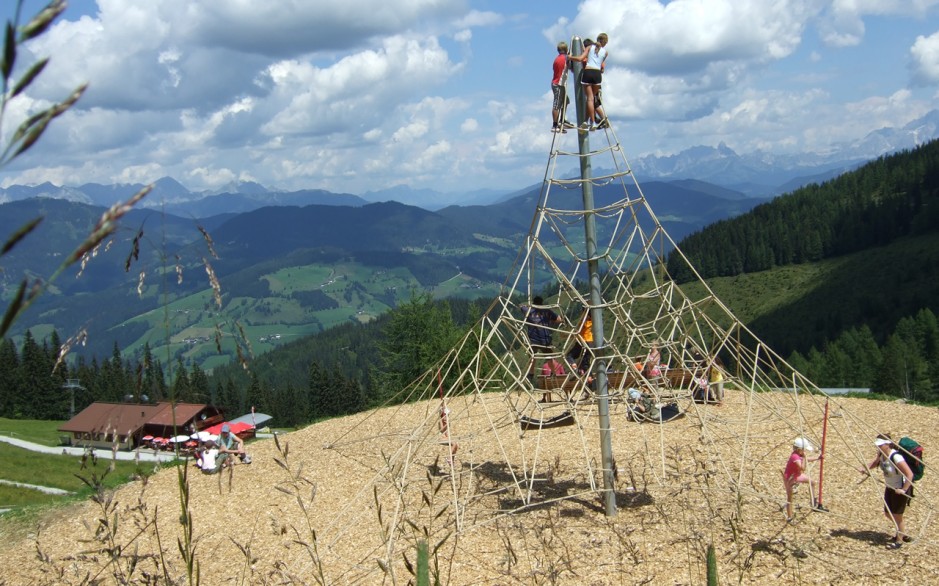 Die Seilpyramide am WAGRAINi's Grafenberg